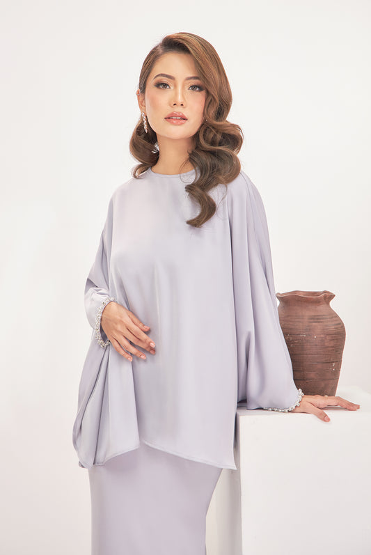 MARIA KAFTAN SET IN DUSTY LAVENDER