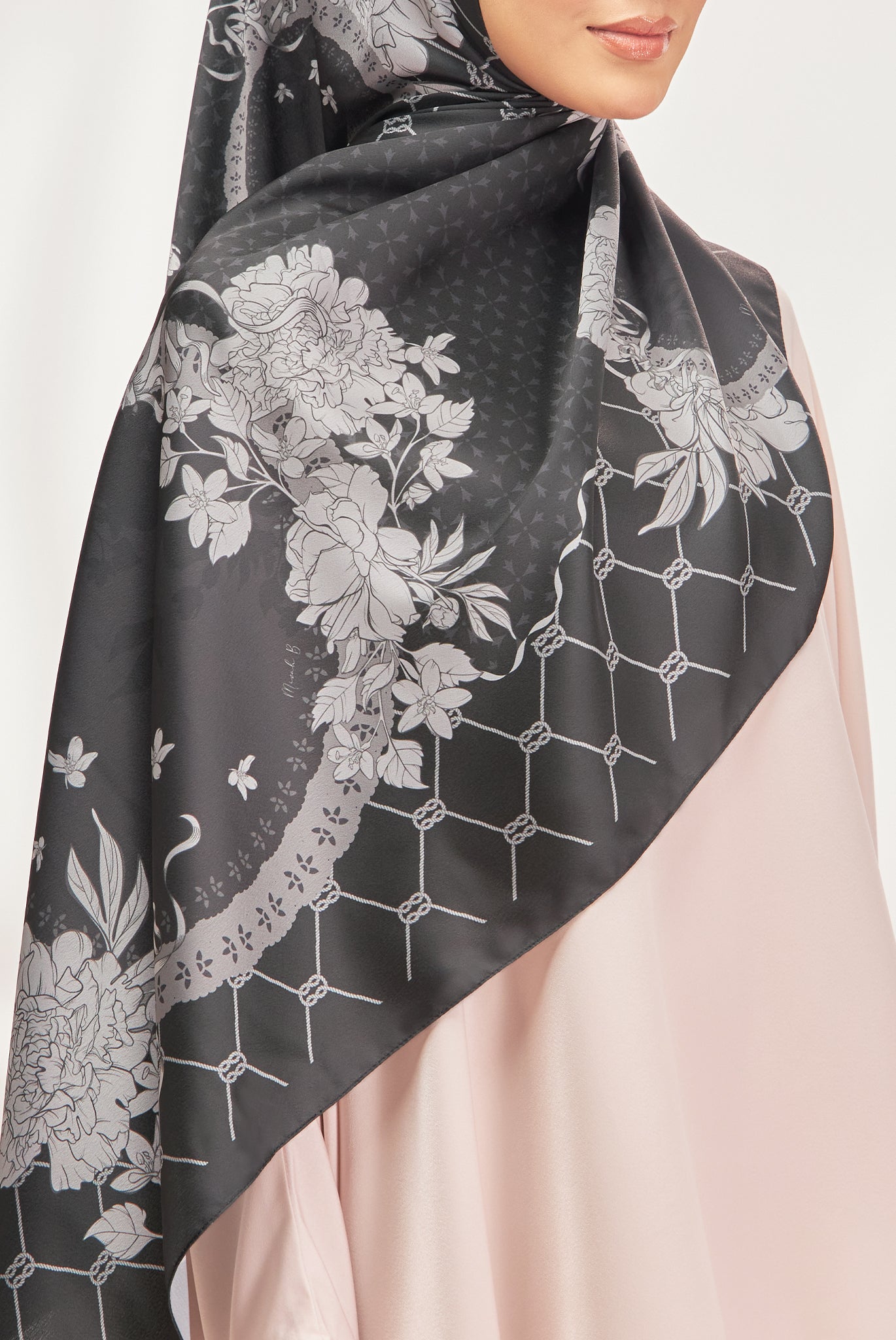 Bridal Bouquet - Ebony