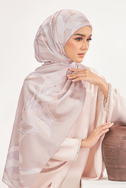 Reverie - Champagne Glow